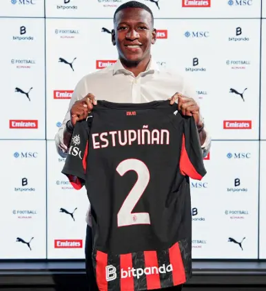 Pervis Estupiñán Milan